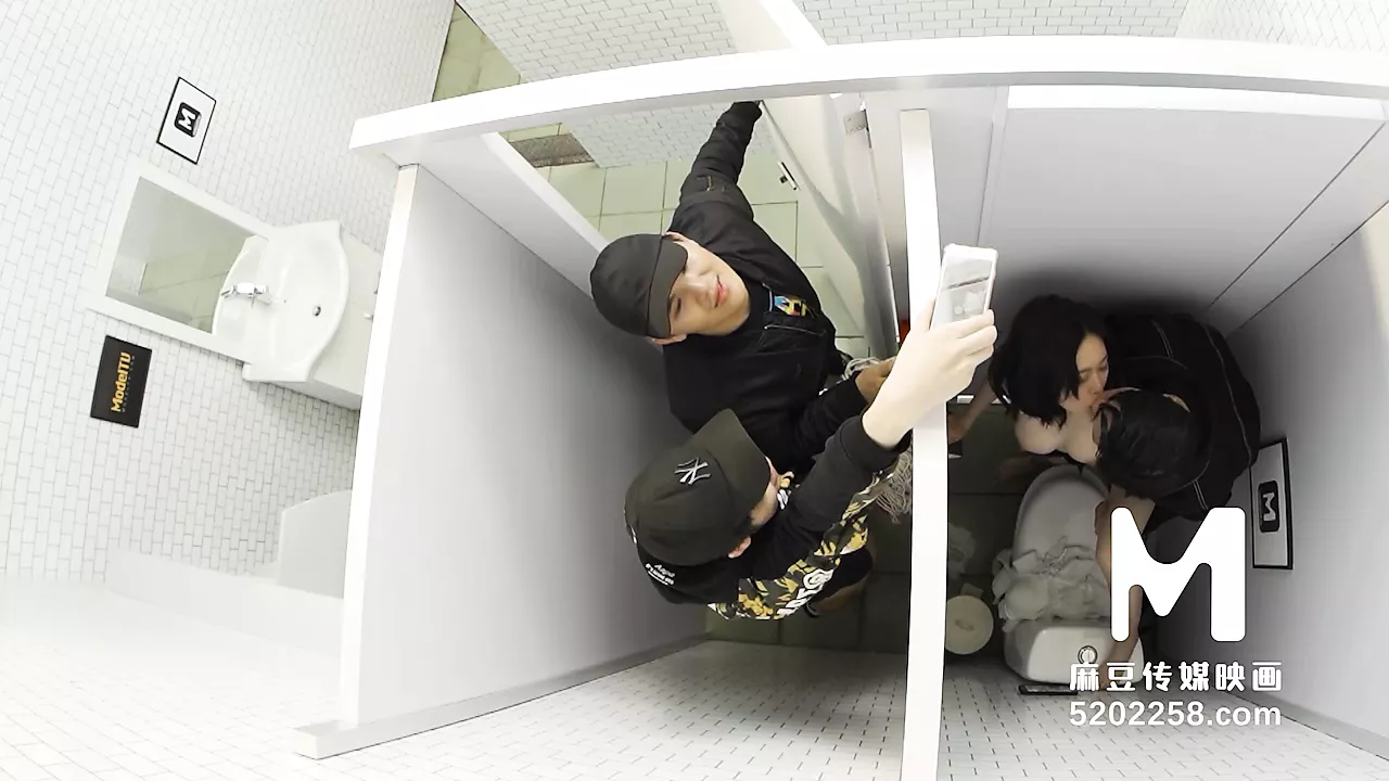 在的暴露性快感 – mdwp-0021