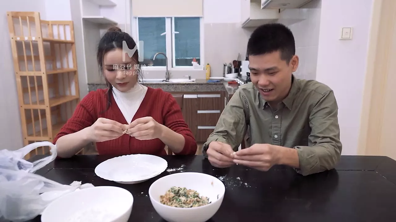 Md-0121 – 不要吃餃子 – 吃乳房：高清色情 b3